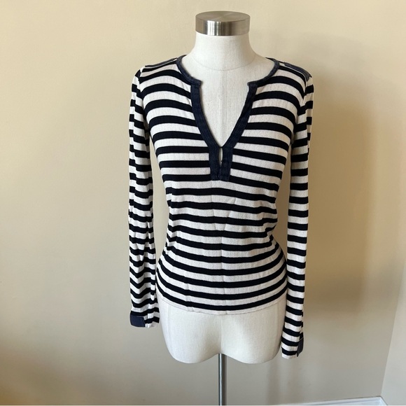 Armani Stripe V-Neck Sweater Made in Italy 17738 - Picture 1 of 9